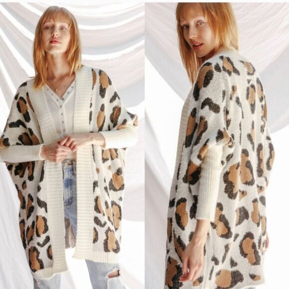 Plus size Creme Lepoard Print Ultra Soft Open Front Cardigan Size 2X 16-18 - Picture 2 of 4